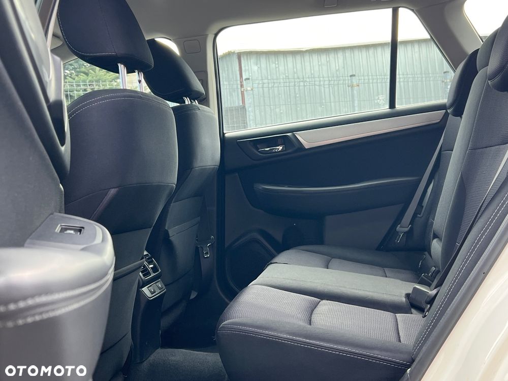 Subaru Outback - 11