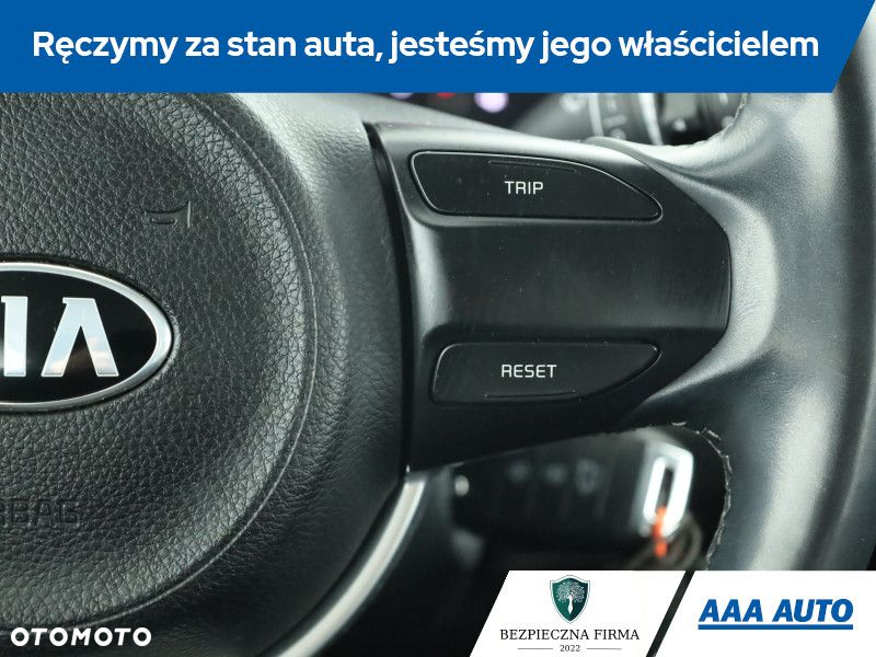 Kia Stonic - 16