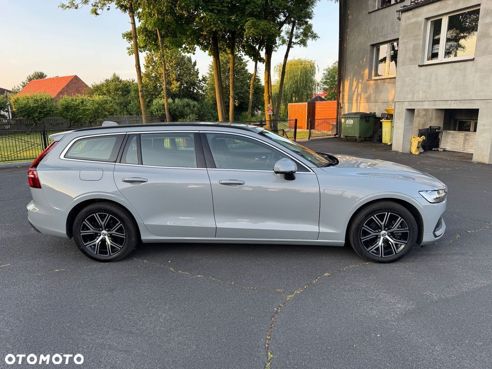 Volvo V60 B3 B DKG Core - 12