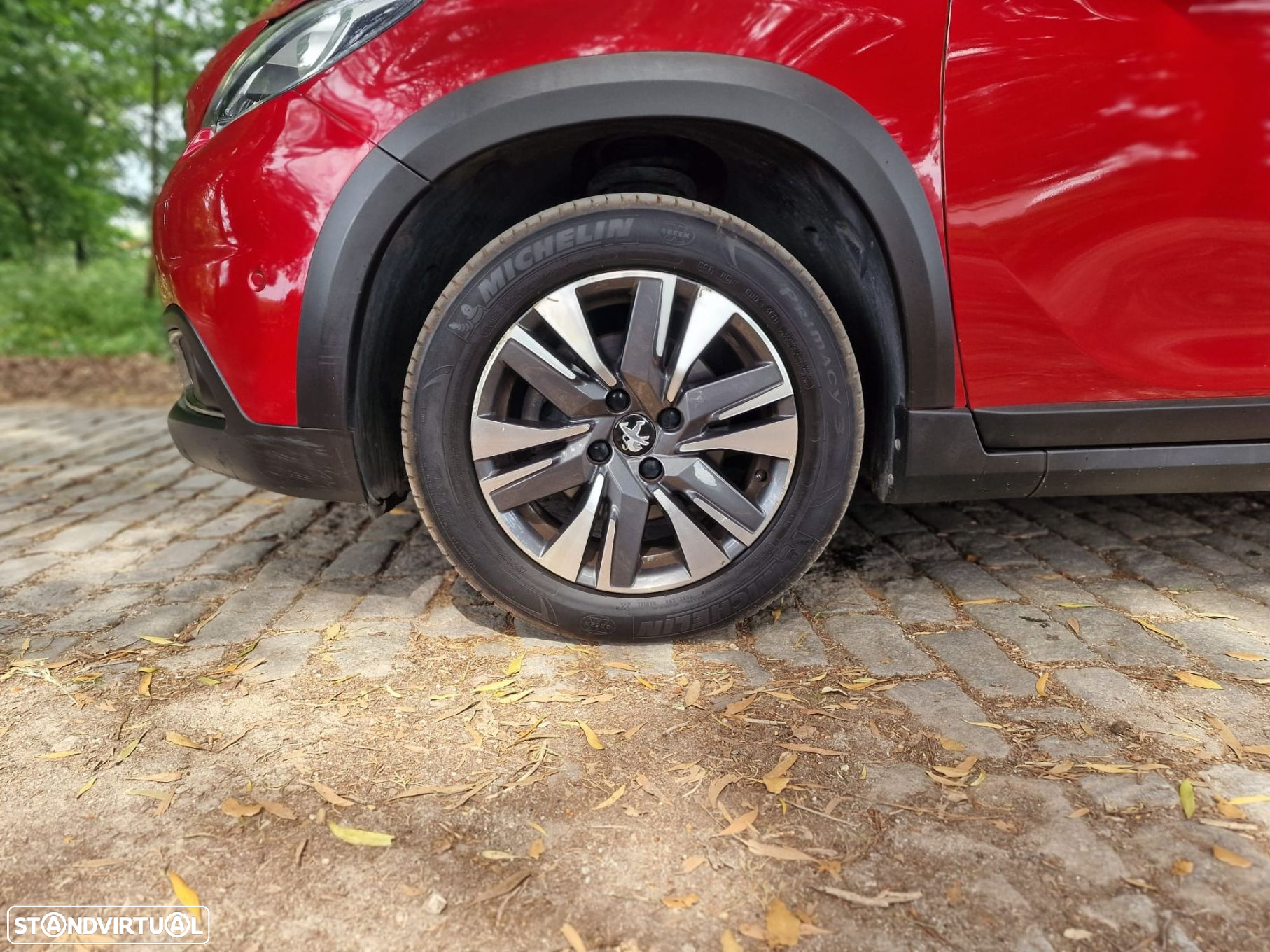 Peugeot 2008 1.2 PureTech Allure EAT6 - 9