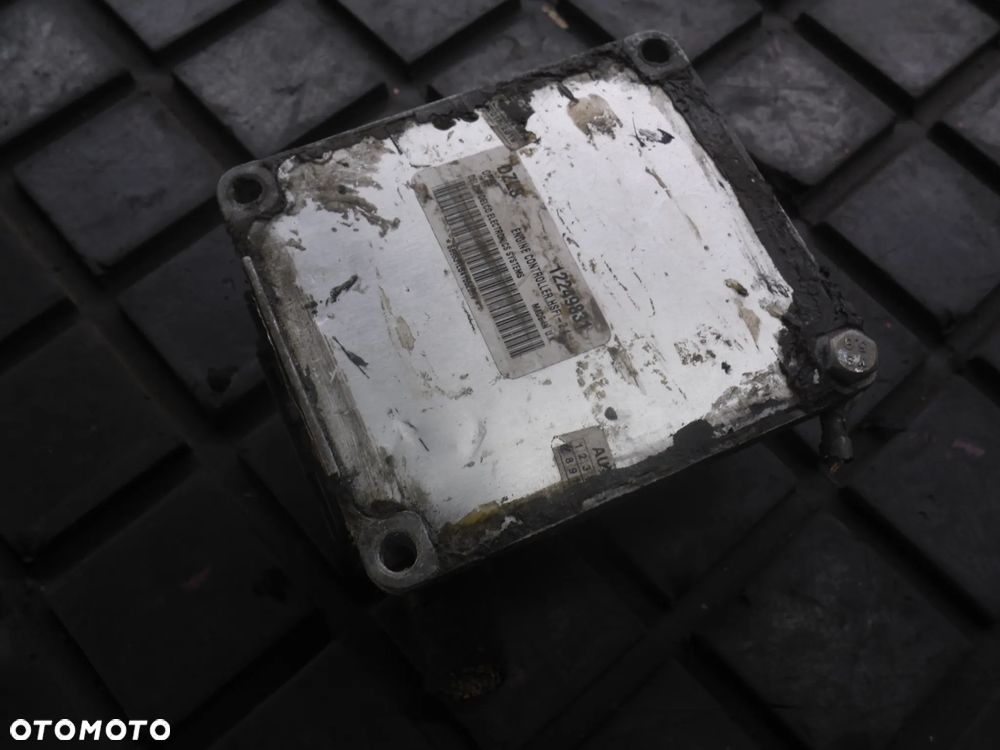 KOMPUTER STEROWNIK SILNIKA OPEL ASTRA II G 1,6 B 12249831 - 2