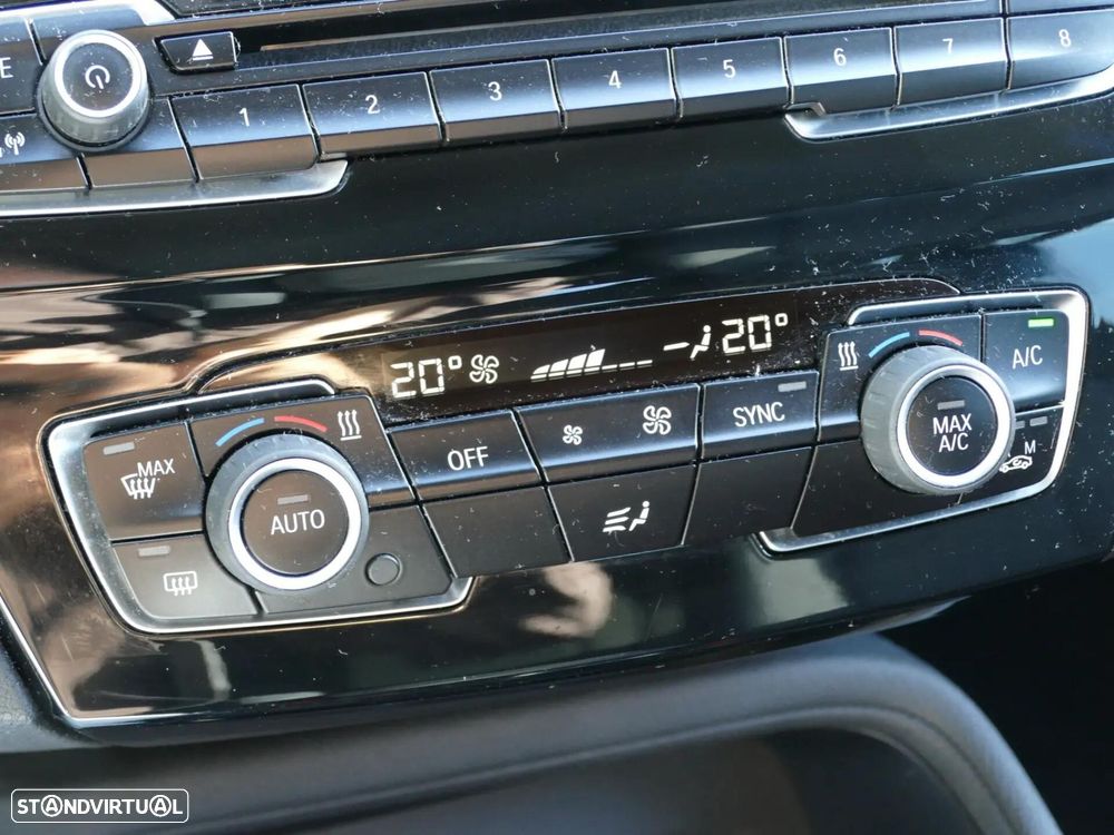 BMW X1 16 d sDrive Advantage - 24