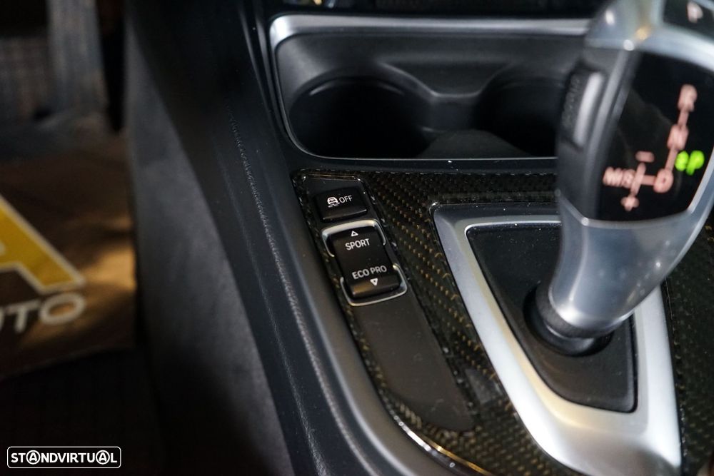 BMW 320 d Touring Auto Exclusive - 30