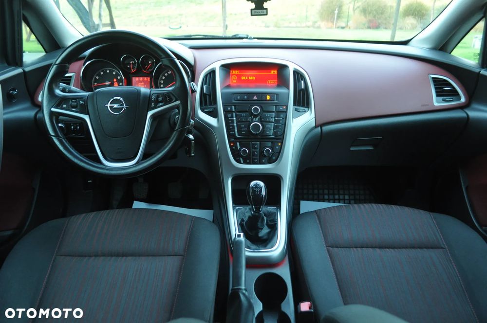 Opel Astra 1.6 Cosmo - 25