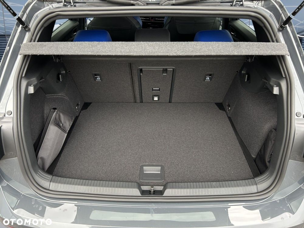 Volkswagen Golf - 31