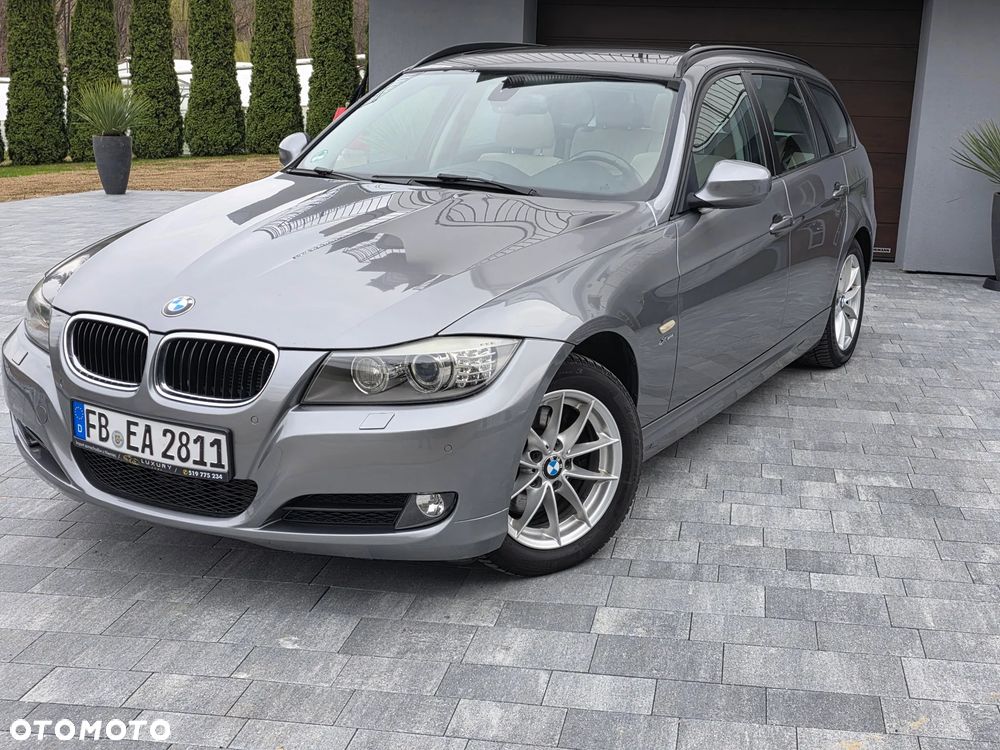 BMW Seria 3 320d xDrive - 10