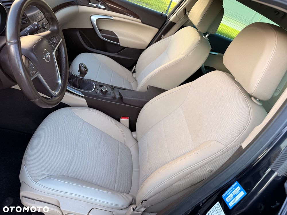Opel Insignia 1.6 T Cosmo - 24