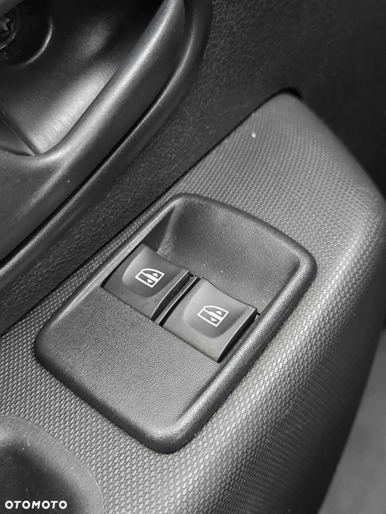 Dacia Logan 1.0 SCe Laureate - 11