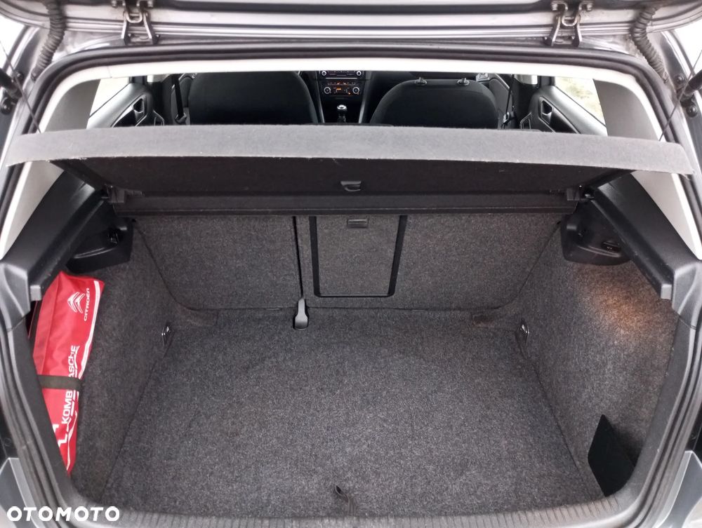 Volkswagen Golf - 29