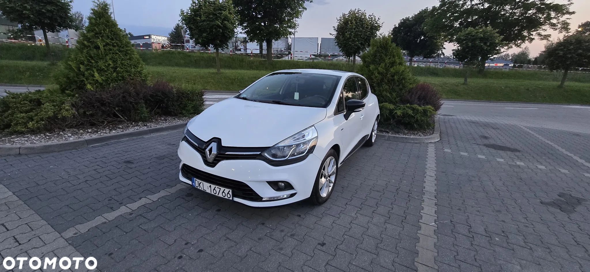 Renault Clio 1.2 16V Limited - 1