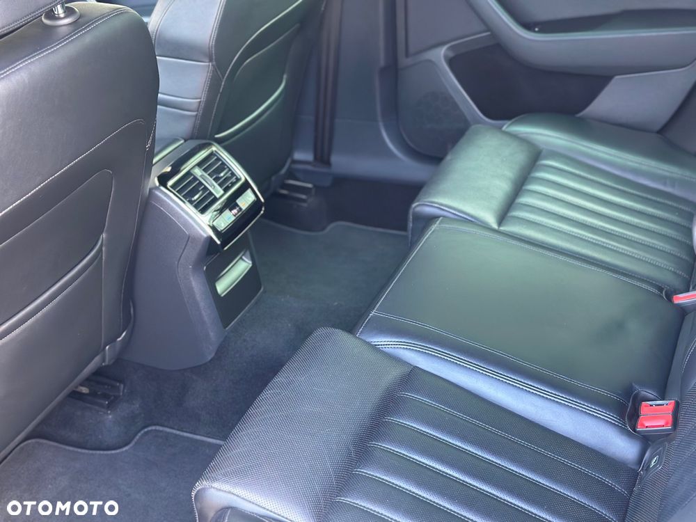 Skoda Superb 2.0 TDI 4x4 L&K DSG - 15