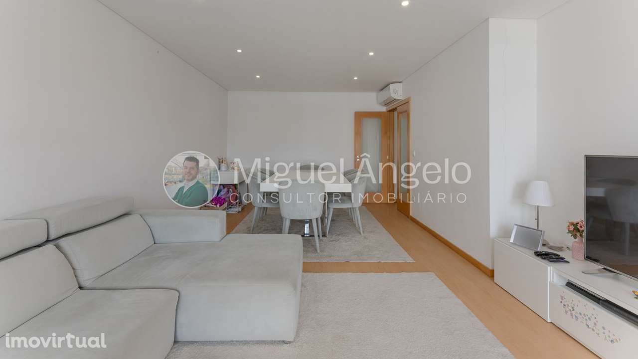 T3 em excelente estado com box e varandas - Urbanização dos Germanos - Grande imagem: 4/25