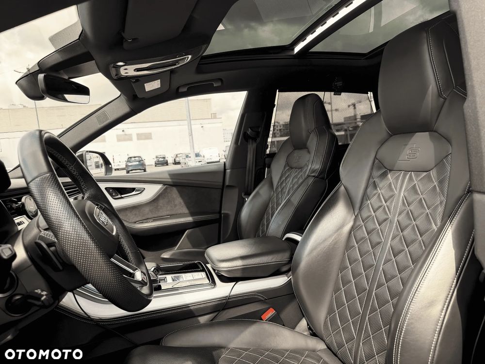 Audi SQ8 - 18