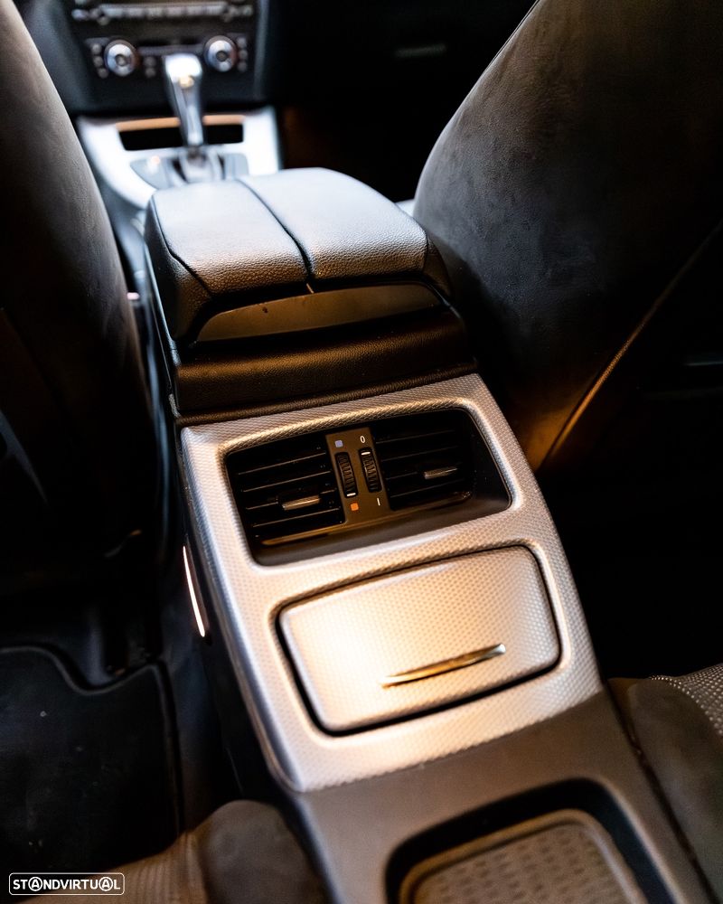 BMW 320 d Coupe Auto - 34