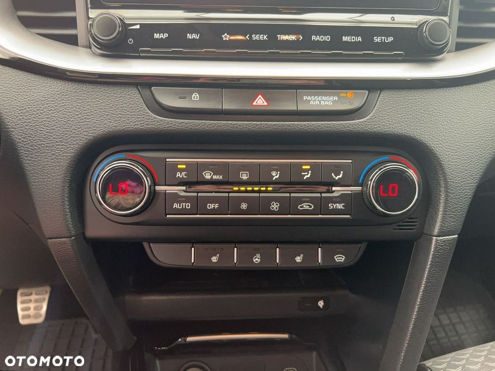 Kia Ceed - 19