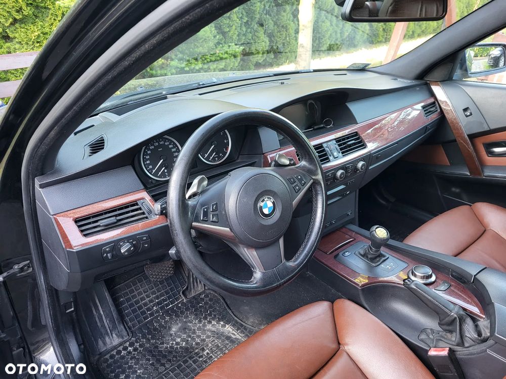 BMW Seria 5 - 16
