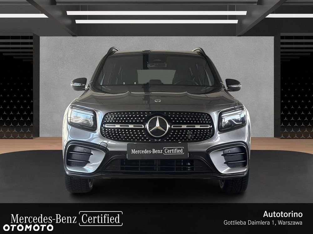 Mercedes-Benz GLB - 9