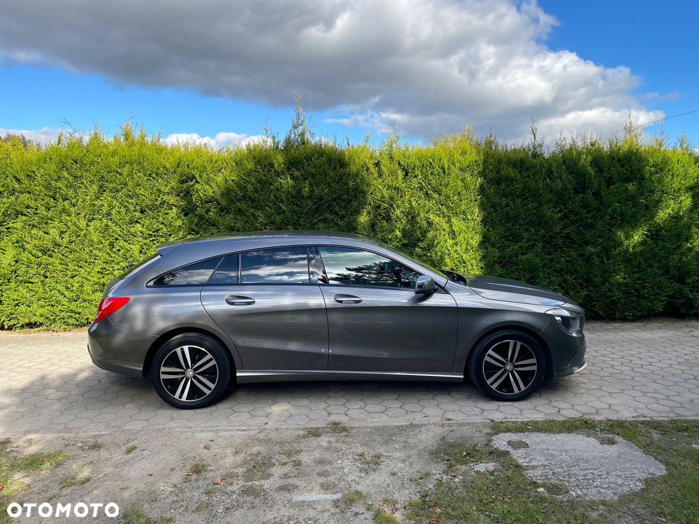 Mercedes-Benz CLA 180 d Shooting Brake - 10