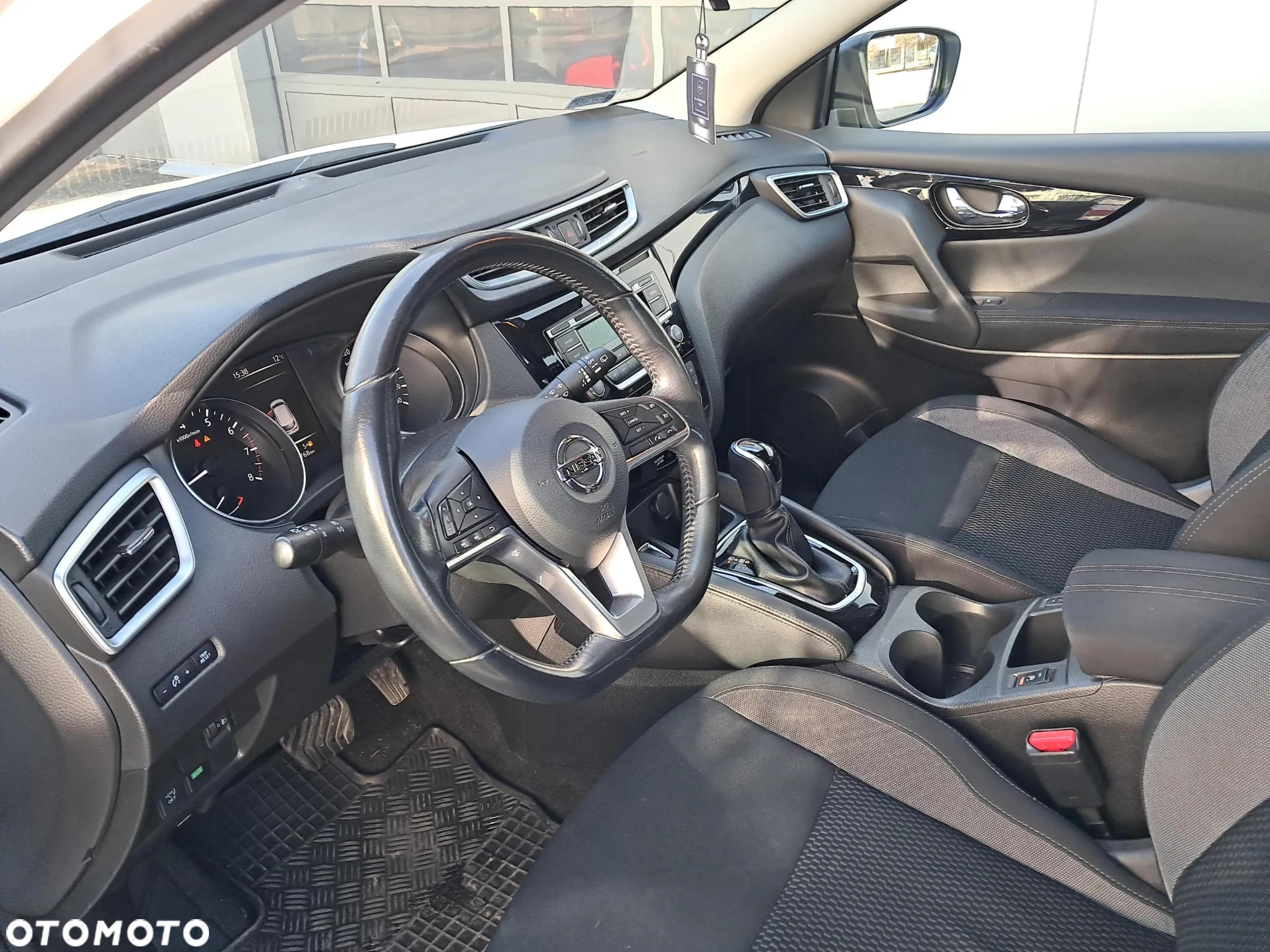 Nissan Qashqai 1.2 DIG-T Acenta Xtronic EU6 - 9