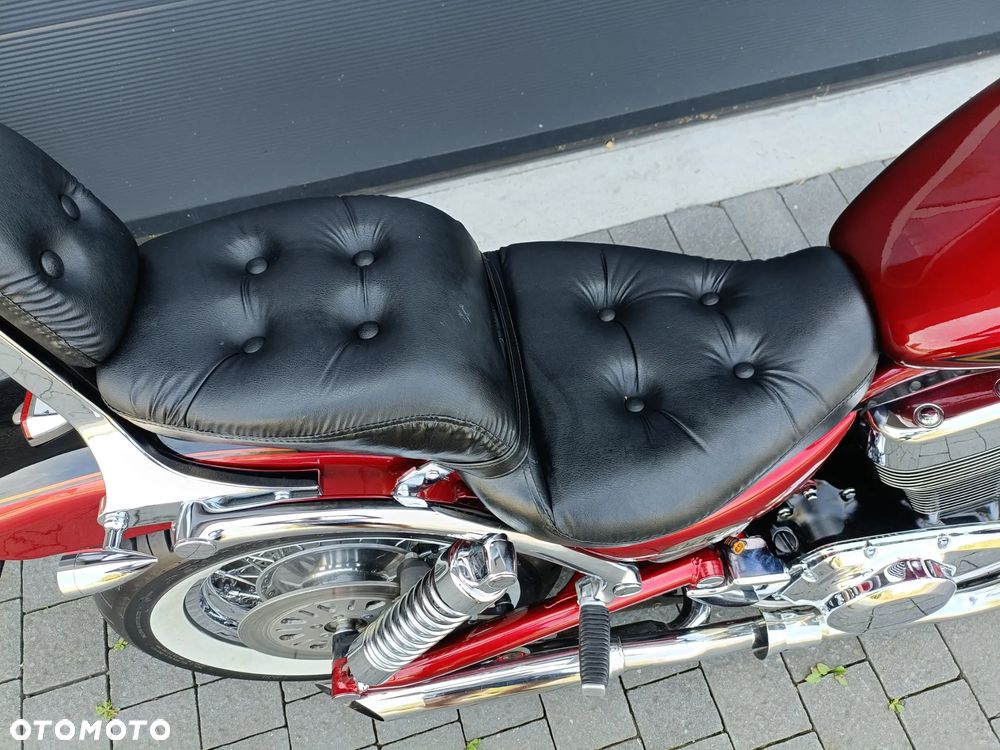 Suzuki Intruder - 10