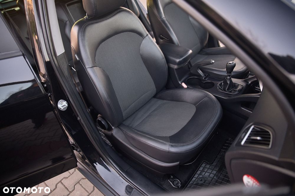 Hyundai ix35 1.7 CRDi Premium 2WD - 4