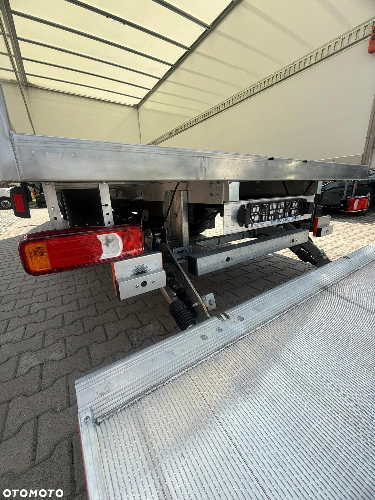 Iveco 50C16H3,0Z  KAT. B WERSJA WZMOCNIONA Z WINDĄ - 12
