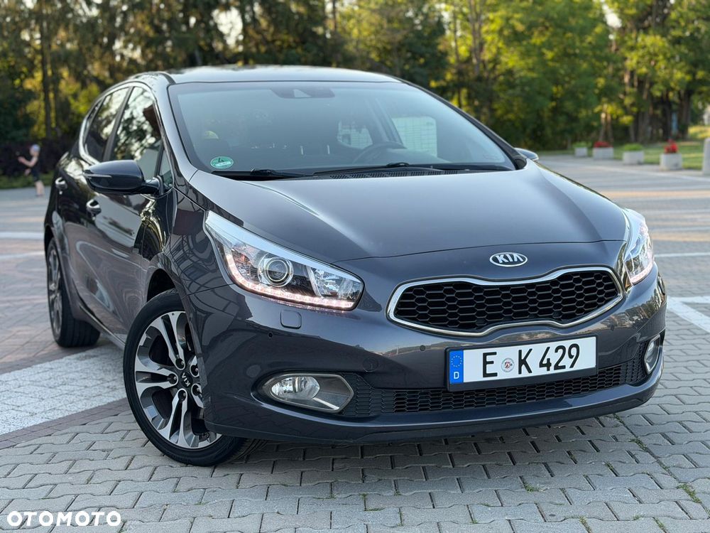 Kia Ceed 1.6 GDI Platinum Edition - 11