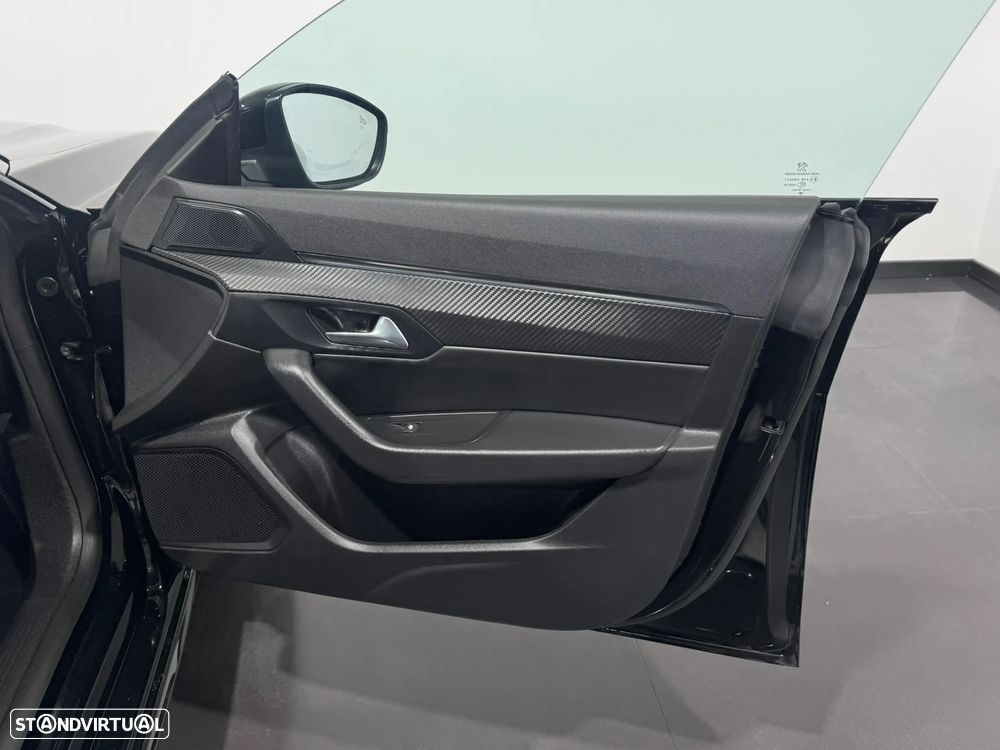 Peugeot 508 1.6 Hybrid Allure e-EAT8 - 37