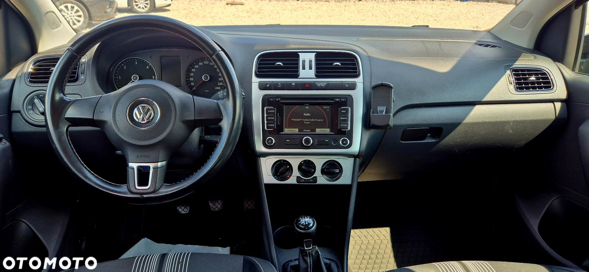 Volkswagen Polo 1.6 TDI Black/Silver Edition - 24