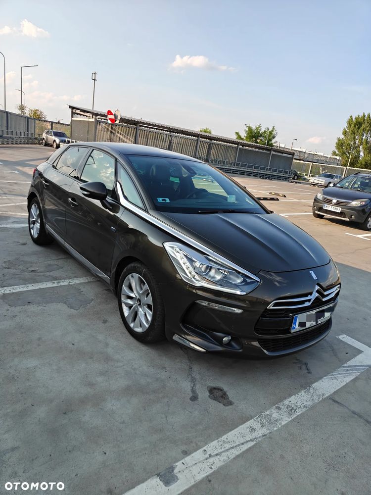 Citroën DS5 HDi 165 SoChic - 2