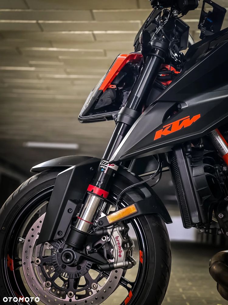 KTM Super Duke - 18