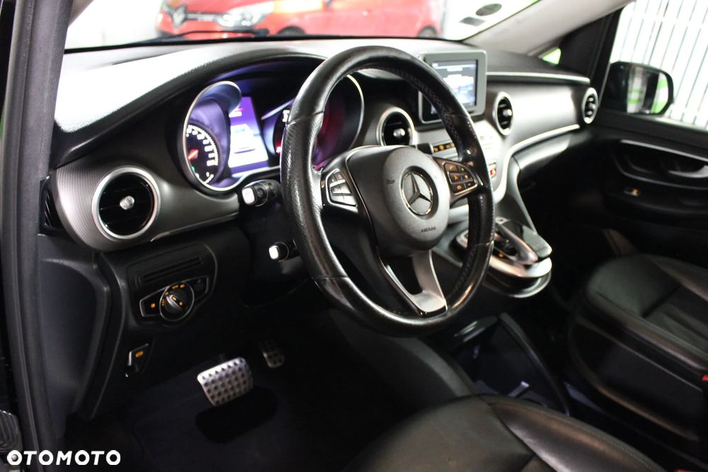 Mercedes-Benz Klasa V 220 (BlueTEC) d Avantgarde 7G-Tronic - 9
