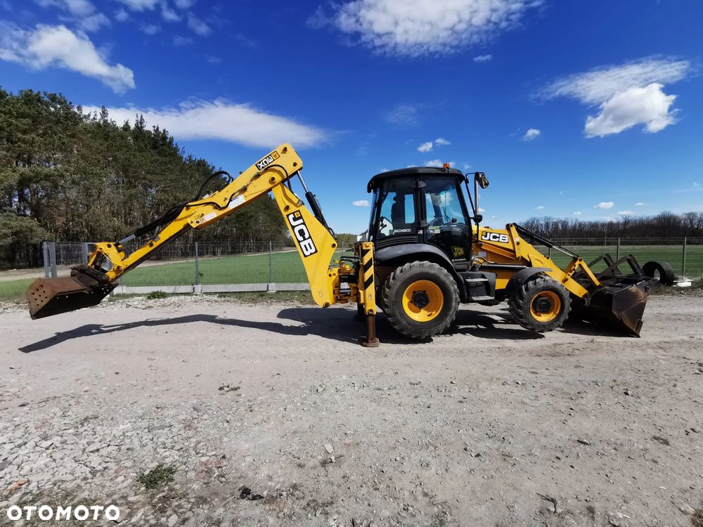 JCB 3CX Powershift - 16
