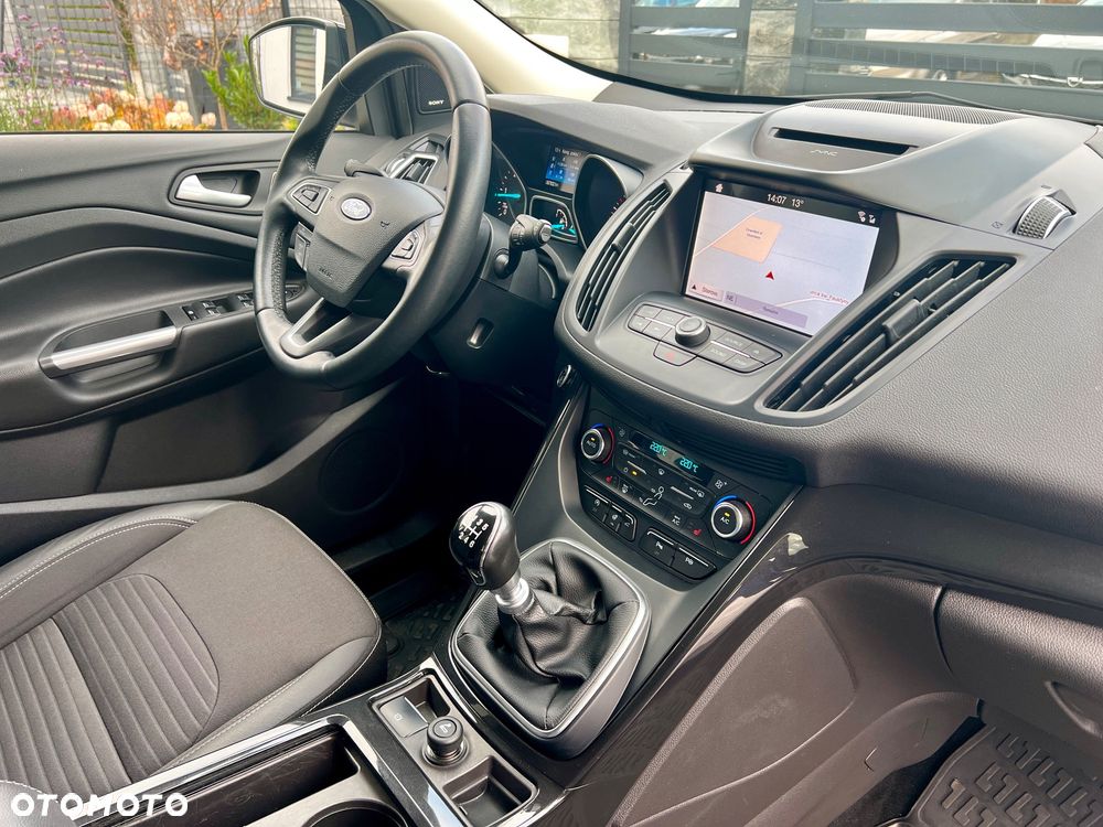 Ford Kuga 2.0 TDCi 4x4 Titanium - 17