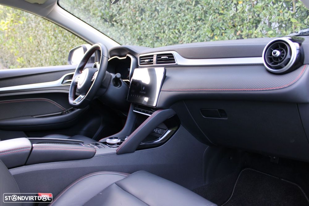 MG ZS EV 72.6 kWh Luxury - 40