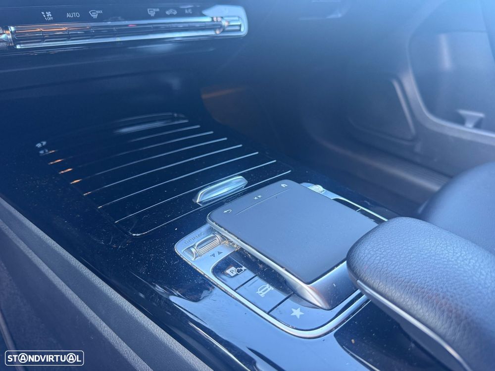 Mercedes-Benz A 180 Limousine d Business Solutions Aut. - 13