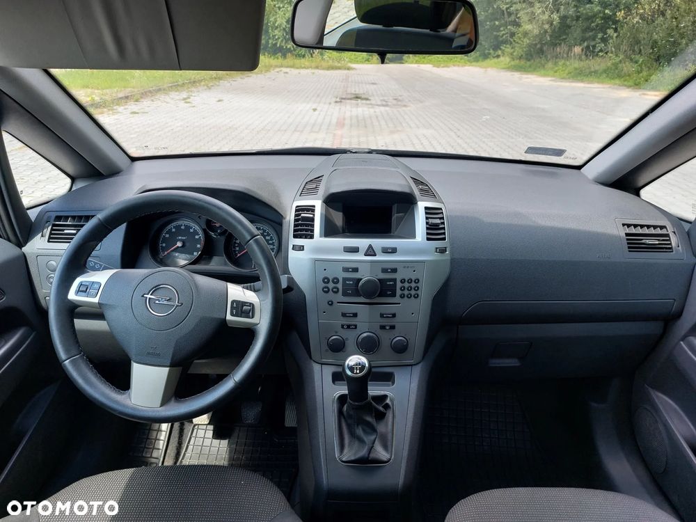 Opel Zafira 1.8 Enjoy - 16