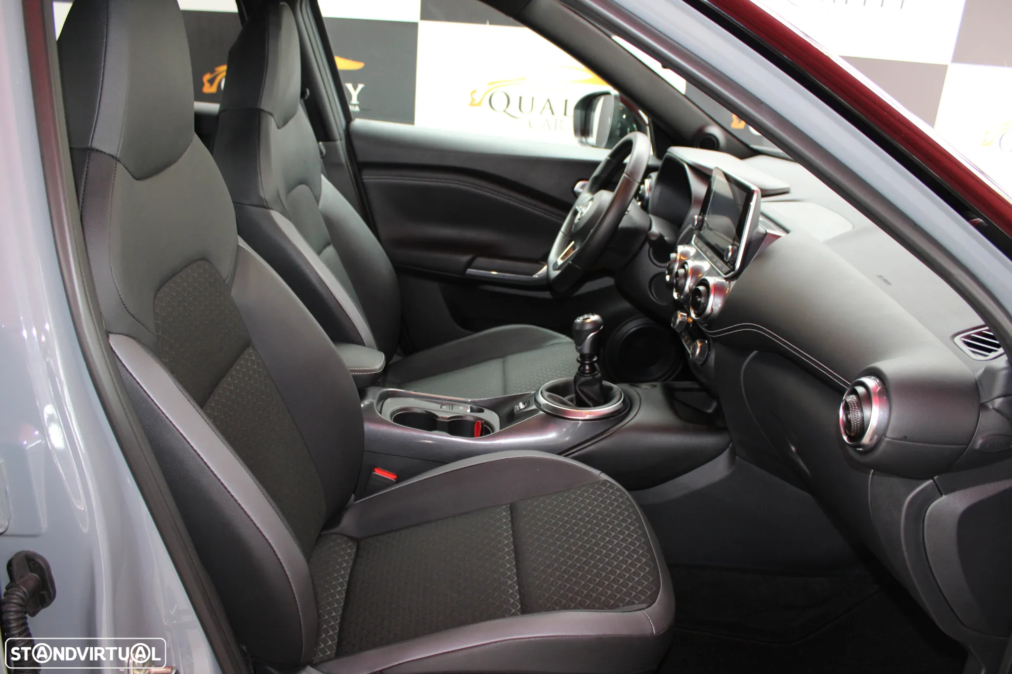 Nissan Juke 1.0 DIG-T N-Connecta - 12