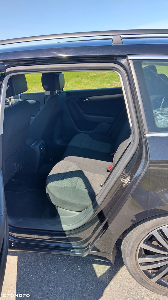 Volkswagen Passat 2.0 TDI Comfortline - 10