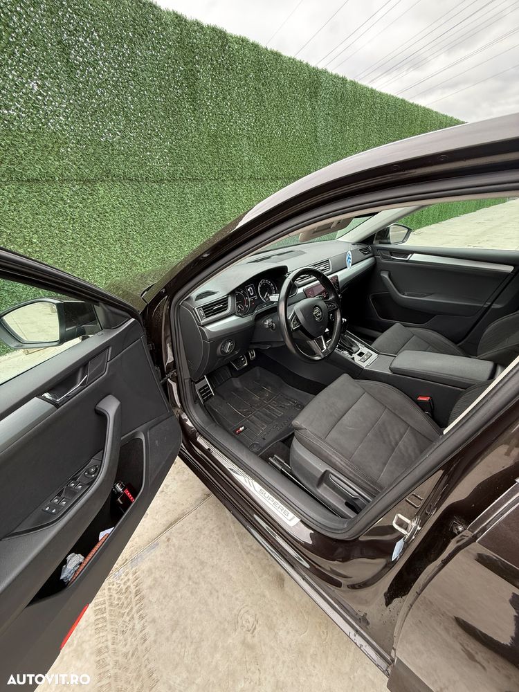Skoda Superb 2.0 TDI DSG Ambition - 7