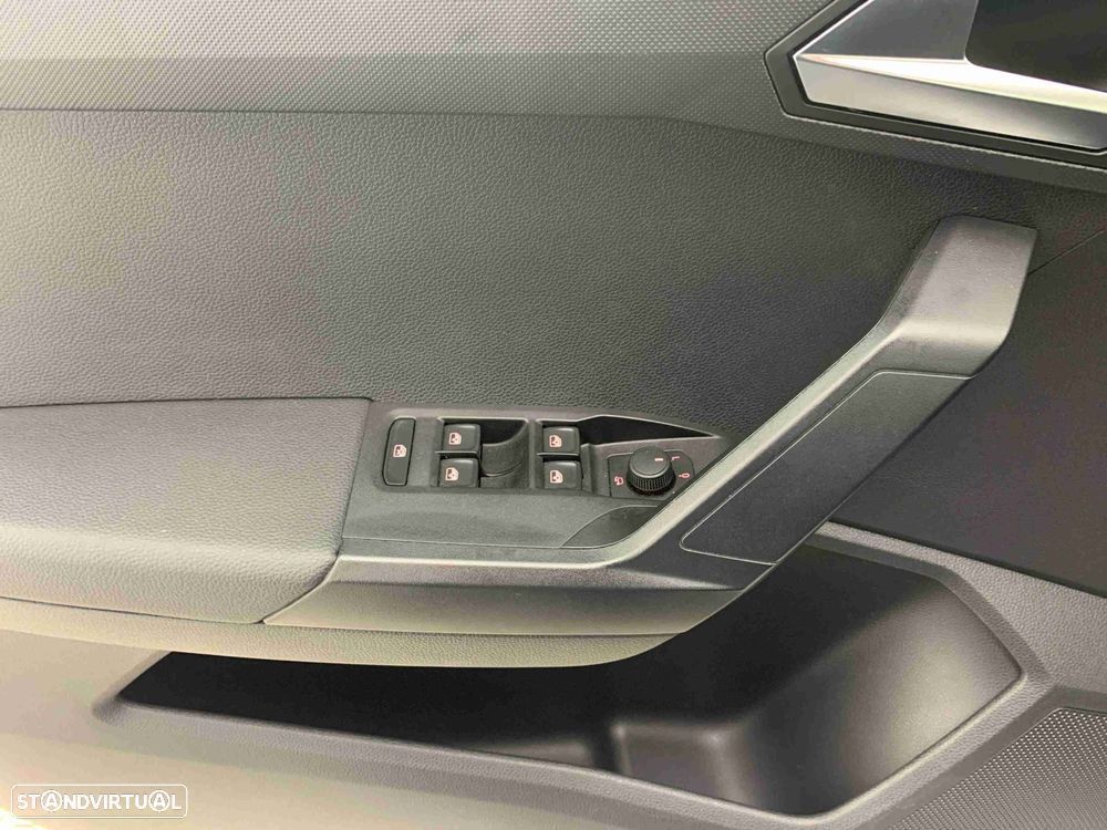 SEAT Arona 1.0 TSI Style DSG - 11