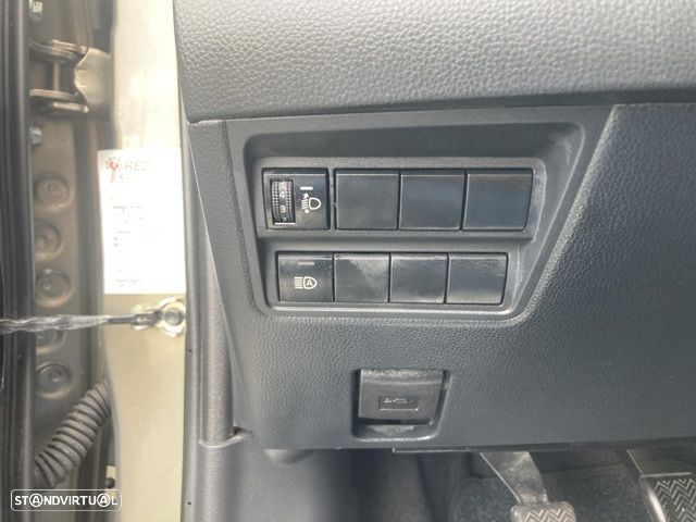 Toyota Yaris 1.0 VVT-i Comfort Plus - 17
