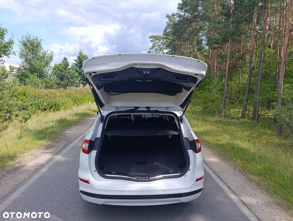 Ford Mondeo - 18