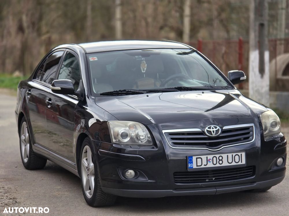 Toyota Avensis 2.2 D-4D Luxury - 3
