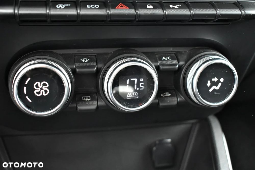 Dacia Duster 1.0 TCe SL Celebration - 26