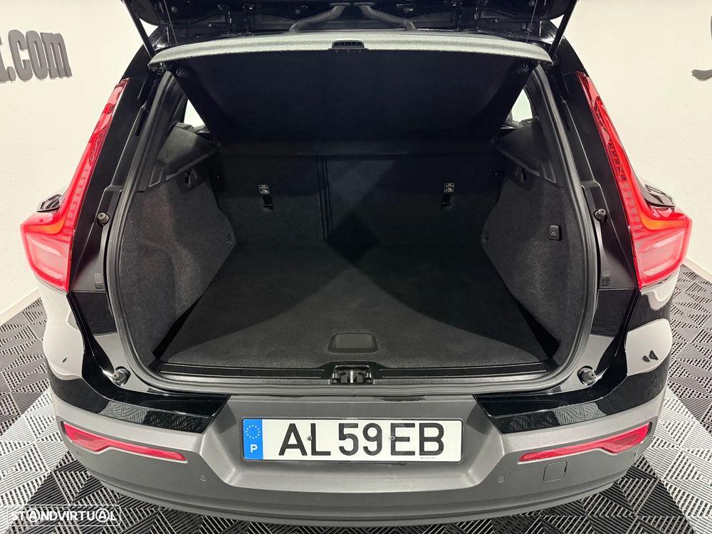 Volvo XC 40 1.5 T2 Momentum Plus - 7