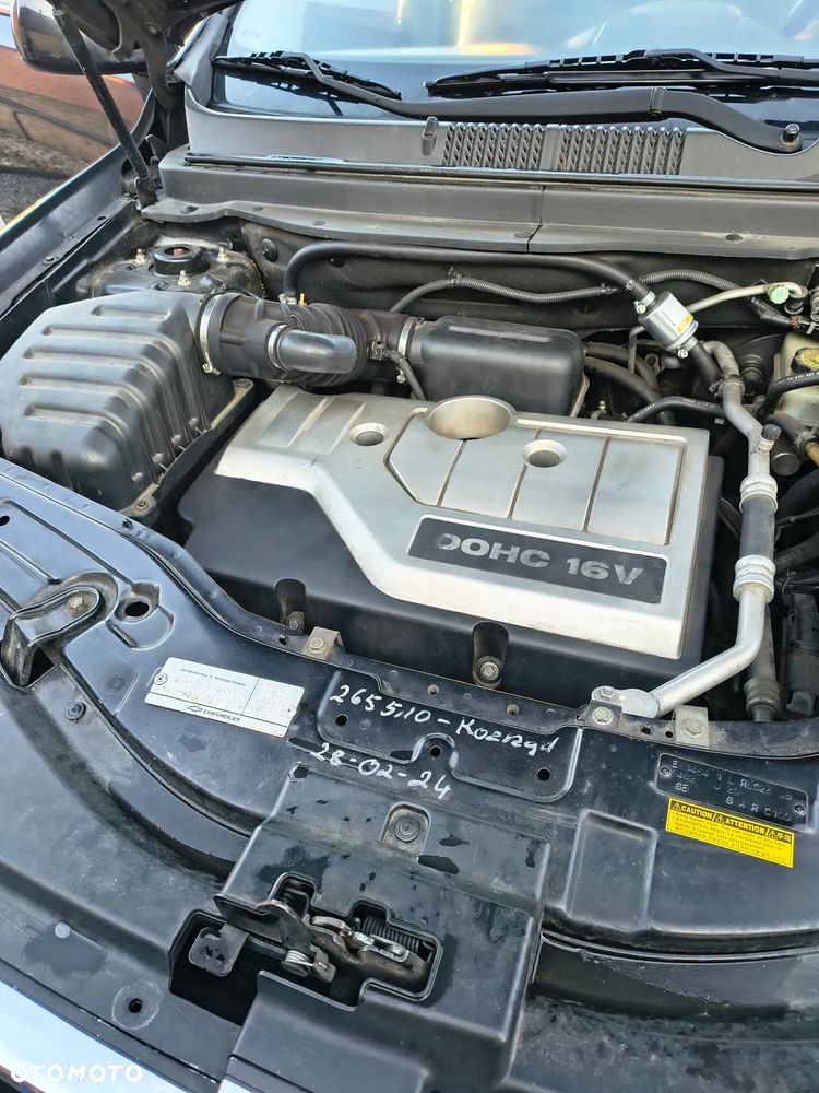 Chevrolet Captiva 2.4 LS 5os - 14