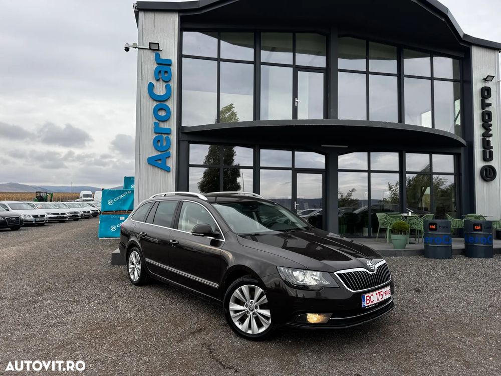 Skoda Superb 2.0 TDI DSG Elegance - 5
