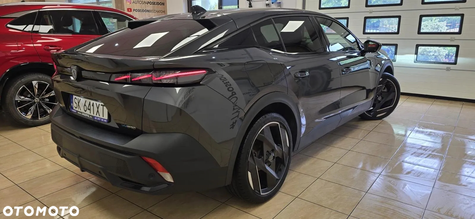 Peugeot 408 1.6 Plug-In Hybrid 225 GT EAT8 - 9