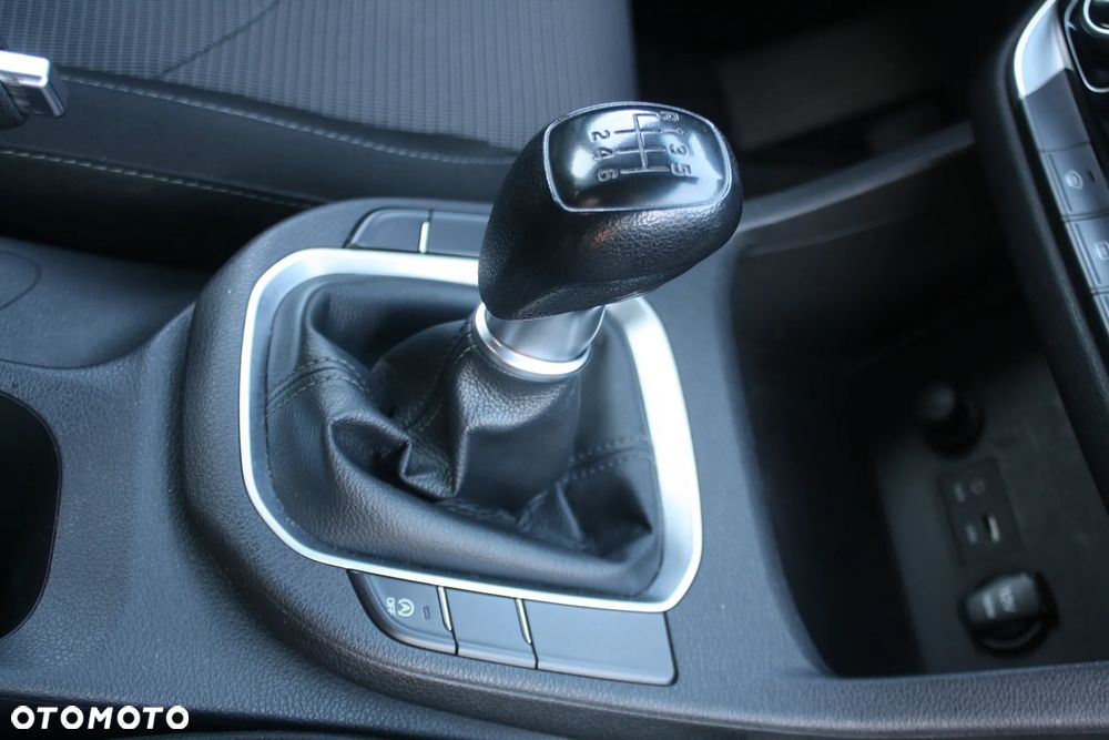 Hyundai i30 1.6 CRDi Premium - 23